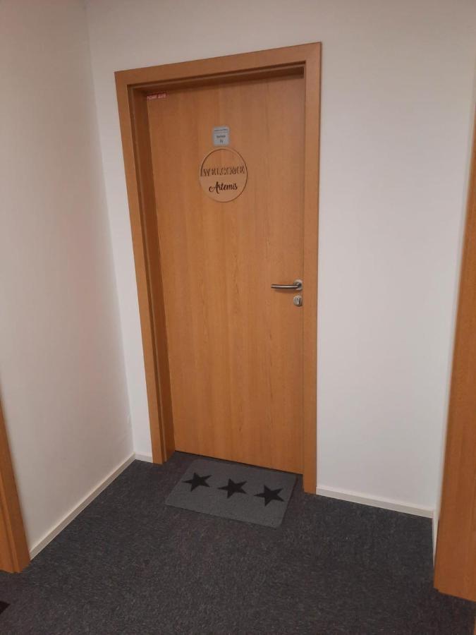 Apartman Artemis Bešeňová Екстериор снимка