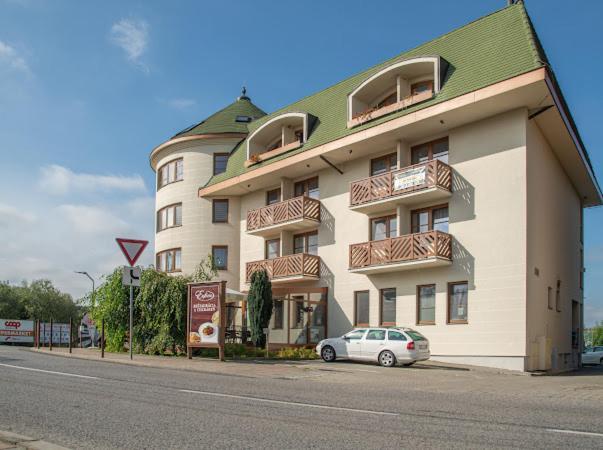 Apartman Artemis Bešeňová Екстериор снимка